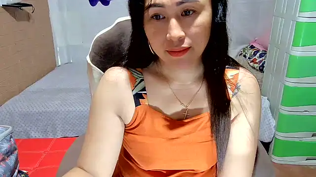 Snapshot of M_e_c_e_l chatting on May 22, 4:52 am M e c e l online show from May 22, 4:52 am