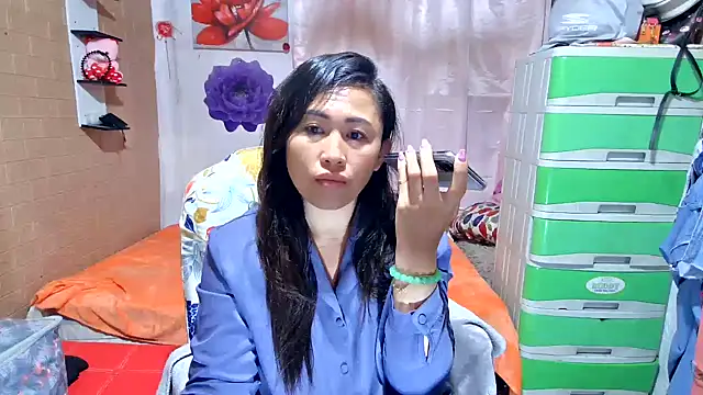 Snapshot of M_e_c_e_l chatting on June 1, 9:49 pm M e c e l online show from June 1, 9:49 pm