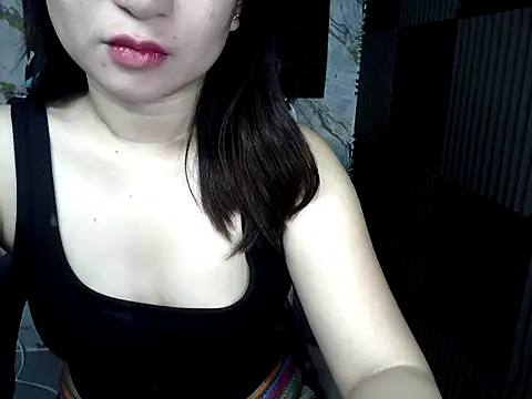 Mia 2022 online show from March 7, 7:05 am