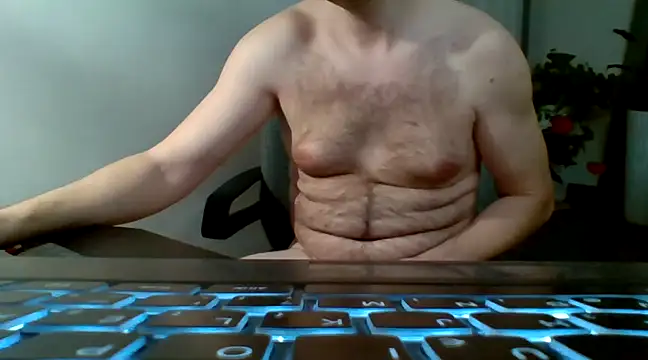 Snapshot of Horney_boy86 chatting on December 30, 11:17 pm Horney boy86 online show from December 30, 11:17 pm