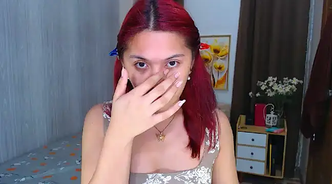 Snapshot of xXCathyJennerXx chatting on December 7, 10:45 am xXCathyJennerXx online show from December 7, 10:45 am