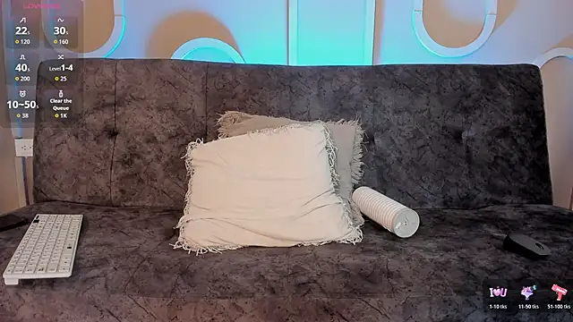 Snapshot of Sweet_Alessandre chatting on May 18, 2:12 pm Sweet Alessandre online show from May 18, 2:12 pm