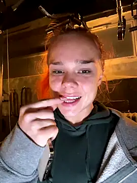 Snapshot of PennyPrincess chatting on December 1, 9:26 pm PennyPrincess online show from December 1, 9:26 pm