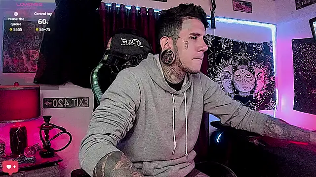 josh  ackerman online show from December 25, 6:20 am