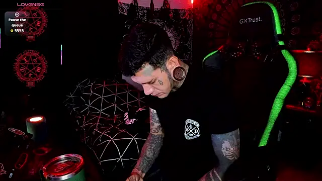 josh  ackerman online show from October 5, 2:48 pm