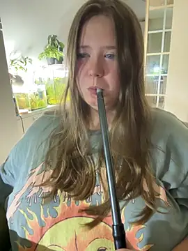 Snapshot of remirann_ chatting on September 12, 8:20 pm remirann online show from September 12, 8:20 pm