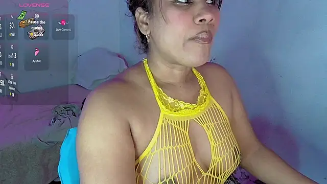 kiarybell   online show from February 3, 3:09 am