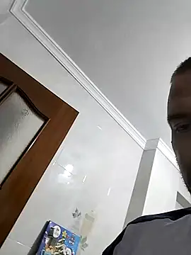 Snapshot of juandi21cm chatting on January 26, 10:24 pm juandi21cm online show from January 26, 10:24 pm