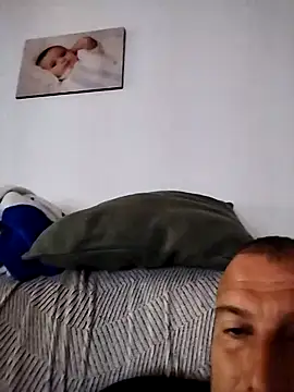 Snapshot of juandi21cm chatting on March 3, 6:15 am juandi21cm online show from March 3, 6:15 am