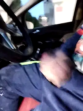 Snapshot of juandi21cm chatting on March 4, 6:26 am juandi21cm online show from March 4, 6:26 am