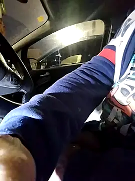 Snapshot of juandi21cm chatting on March 5, 6:12 am juandi21cm online show from March 5, 6:12 am