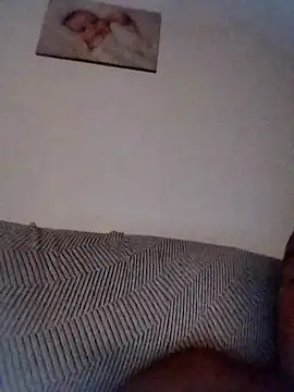 Snapshot of juandi21cm chatting on September 16, 9:27 pm juandi21cm online show from September 16, 9:27 pm