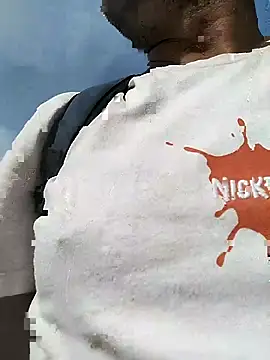 Snapshot of juandi21cm chatting on October 16, 2:18 pm juandi21cm online show from October 16, 2:18 pm