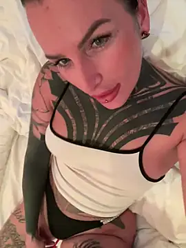 InkedBiitch online show from May 2, 6:13 pm