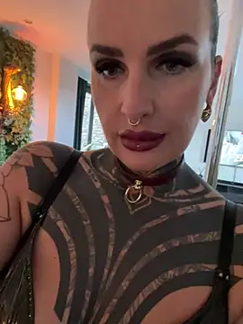 InkedBiitch online show from May 11, 4:59 pm