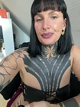 InkedBiitch online show from May 21, 5:31 pm