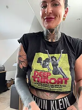 InkedBiitch online show from May 24, 5:34 am