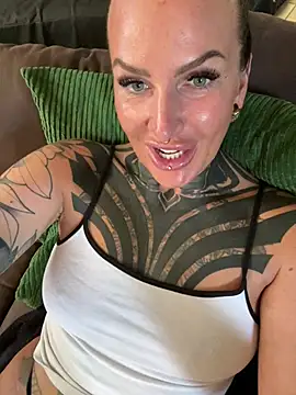 InkedBiitch online show from May 27, 6:27 pm