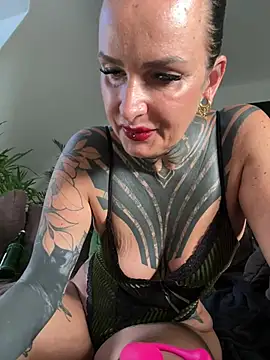 InkedBiitch online show from July 9, 6:17 am