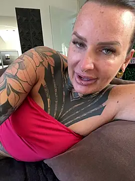 InkedBiitch online show from July 13, 7:11 am