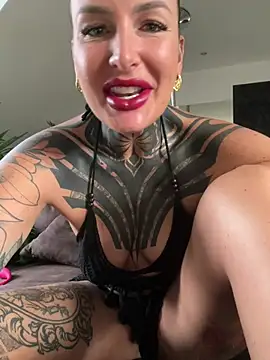 InkedBiitch online show from July 27, 6:53 am