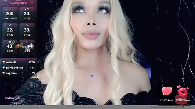 Snapshot of sugar_bbyxx chatting on December 18, 7:30 pm sugar bbyxx online show from December 18, 7:30 pm