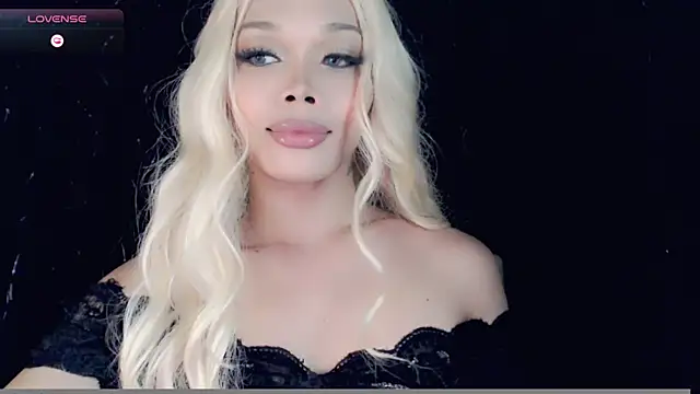 Snapshot of sugar_bbyxx chatting on December 29, 10:01 am sugar bbyxx online show from December 29, 10:01 am