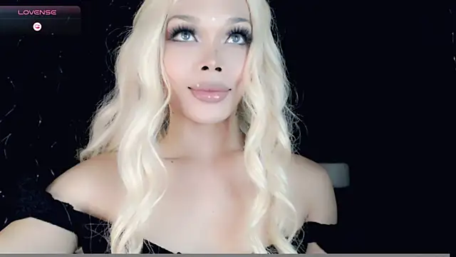 Snapshot of sugar_bbyxx chatting on January 3, 7:50 pm sugar bbyxx online show from January 3, 7:50 pm