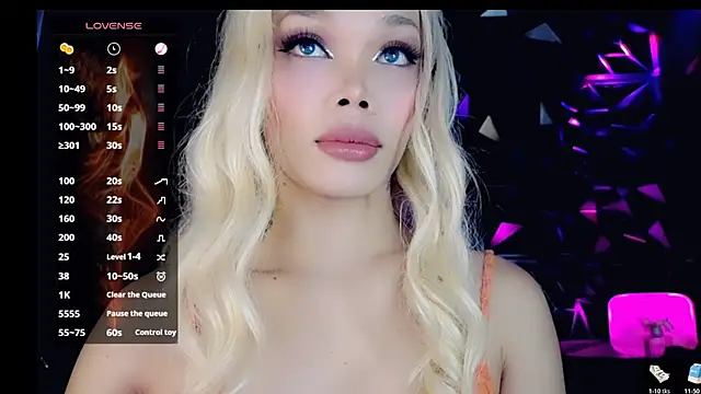 Snapshot of sugar_bbyxx chatting on December 5, 5:49 am sugar bbyxx online show from December 5, 5:49 am