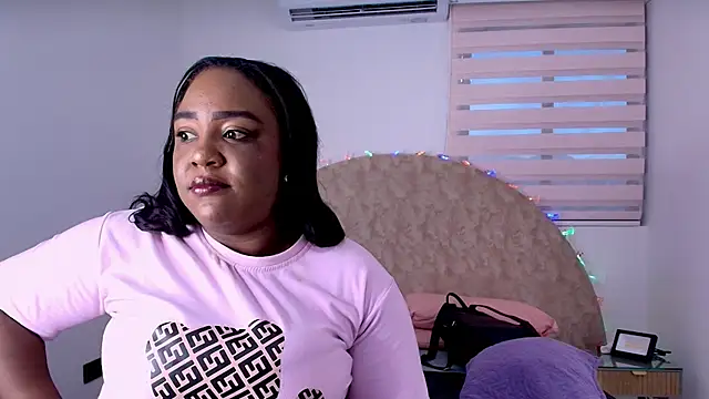  ebony-queen  online show from January 7, 11:56 am