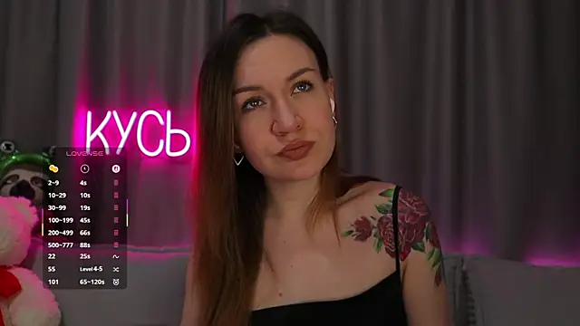 Snapshot of _LadyMargo_ chatting on November 20, 11:26 pm LadyMargo online show from November 20, 11:26 pm