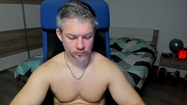 Snapshot of RobbyShawz chatting on January 28, 10:34 am RobbyShawz online show from January 28, 10:34 am