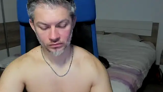 Snapshot of RobbyShawz chatting on February 11, 12:16 pm RobbyShawz online show from February 11, 12:16 pm
