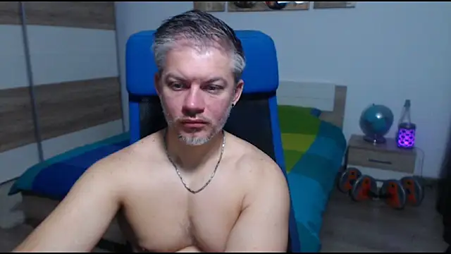 RobbyShawz online show from October 27, 5:33 am