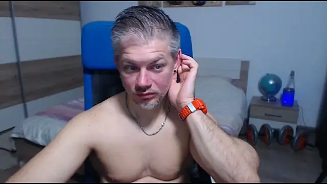 RobbyShawz online show from November 28, 5:43 am