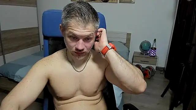 RobbyShawz online show from March 19, 5:44 am