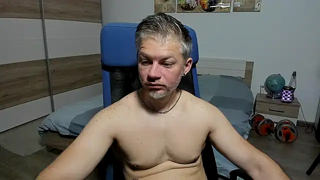 Snapshot of RobbyShawz chatting on June 7, 5:11 am RobbyShawz online show from June 7, 5:11 am