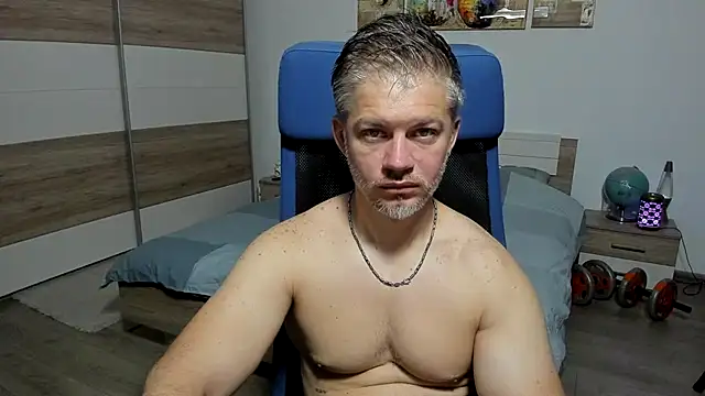 Snapshot of RobbyShawz chatting on June 16, 4:26 am RobbyShawz online show from June 16, 4:26 am