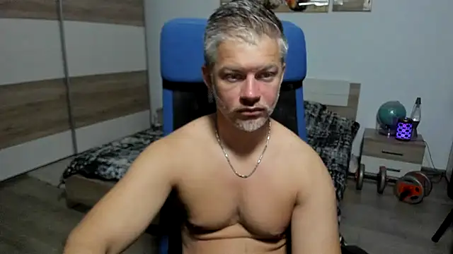 Snapshot of RobbyShawz chatting on July 7, 4:04 am RobbyShawz online show from July 7, 4:04 am