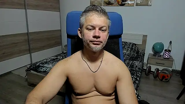 Snapshot of RobbyShawz chatting on July 14, 4:06 am RobbyShawz online show from July 14, 4:06 am