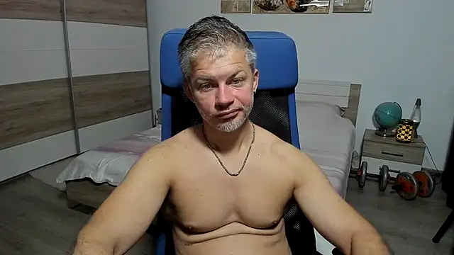 Snapshot of RobbyShawz chatting on July 17, 4:19 am RobbyShawz online show from July 17, 4:19 am