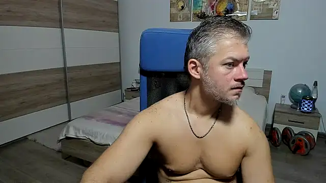 Snapshot of RobbyShawz chatting on July 28, 4:41 am RobbyShawz online show from July 28, 4:41 am