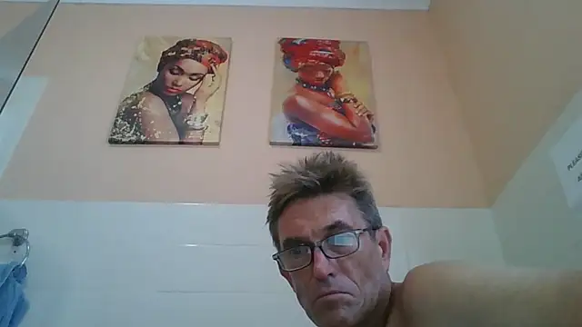 Snapshot of xykenrah@xh chatting on October 10, 6:01 am xykenrahxh online show from October 10, 6:01 am