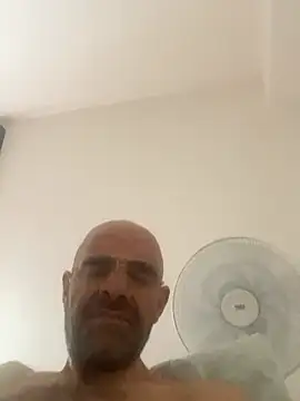 slim1976006 online show from July 13, 2:20 pm
