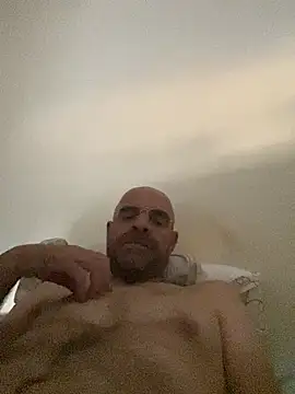 slim1976006 online show from August 3, 7:29 am