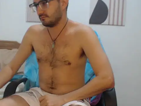 Snapshot of peterannaud chatting on November 17, 12:22 pm peterannaud online show from November 17, 12:22 pm