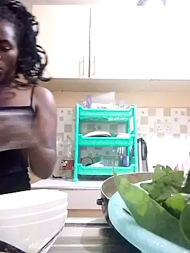 Snapshot of _cutemelania chatting on February 3, 5:24 pm  cutemelania online show from February 3, 5:24 pm