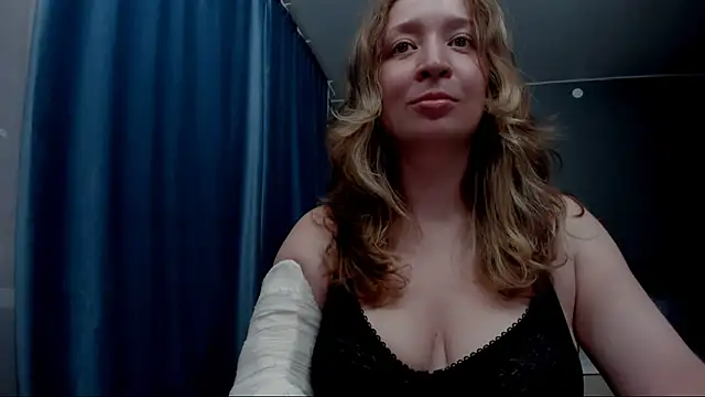 Eva Rikchter online show from June 30, 8:54 pm
