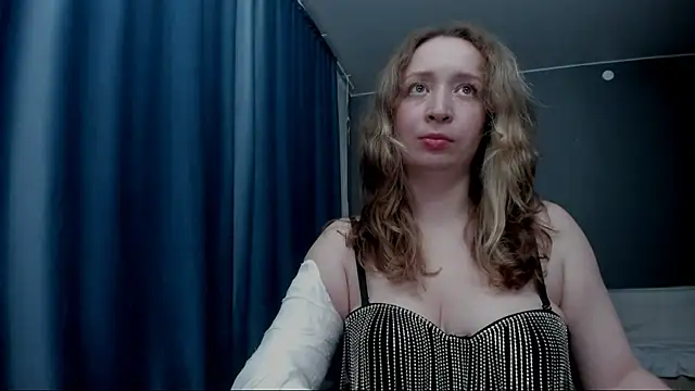Eva Rikchter online show from July 3, 7:20 pm