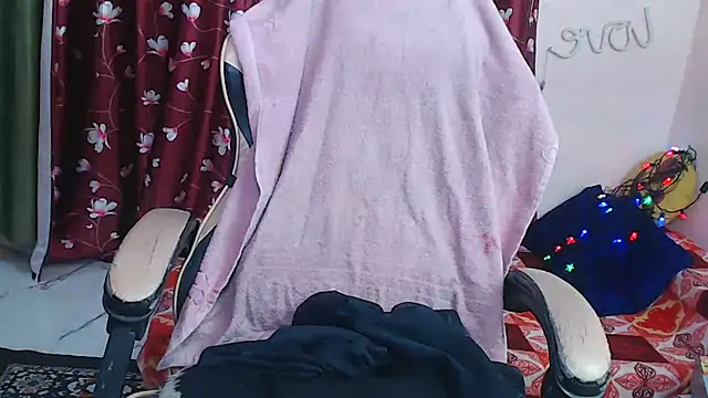 Naiaa-mylove online show from February 19, 6:20 am